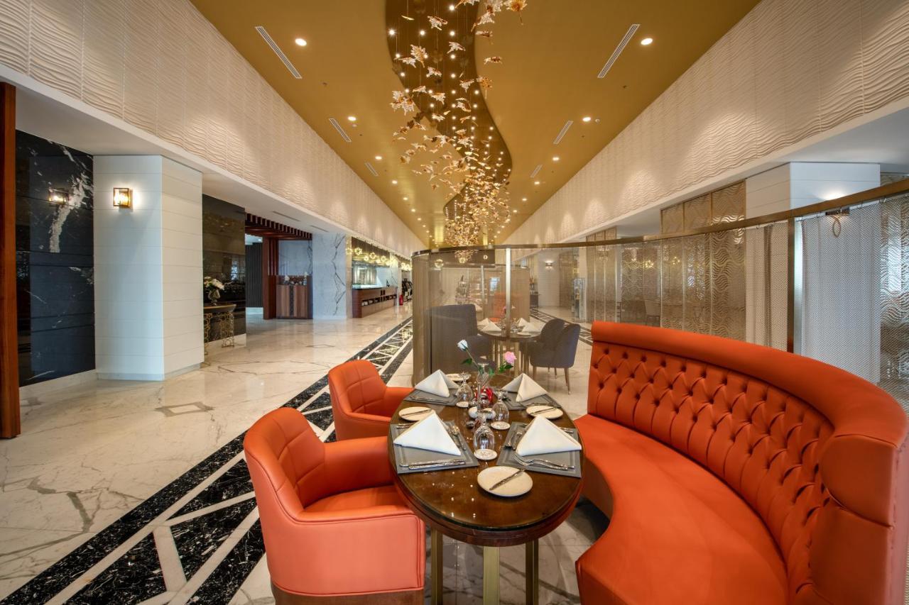 Nivel Hotel Abha Khamis Mushait Eksteriør billede The restaurant