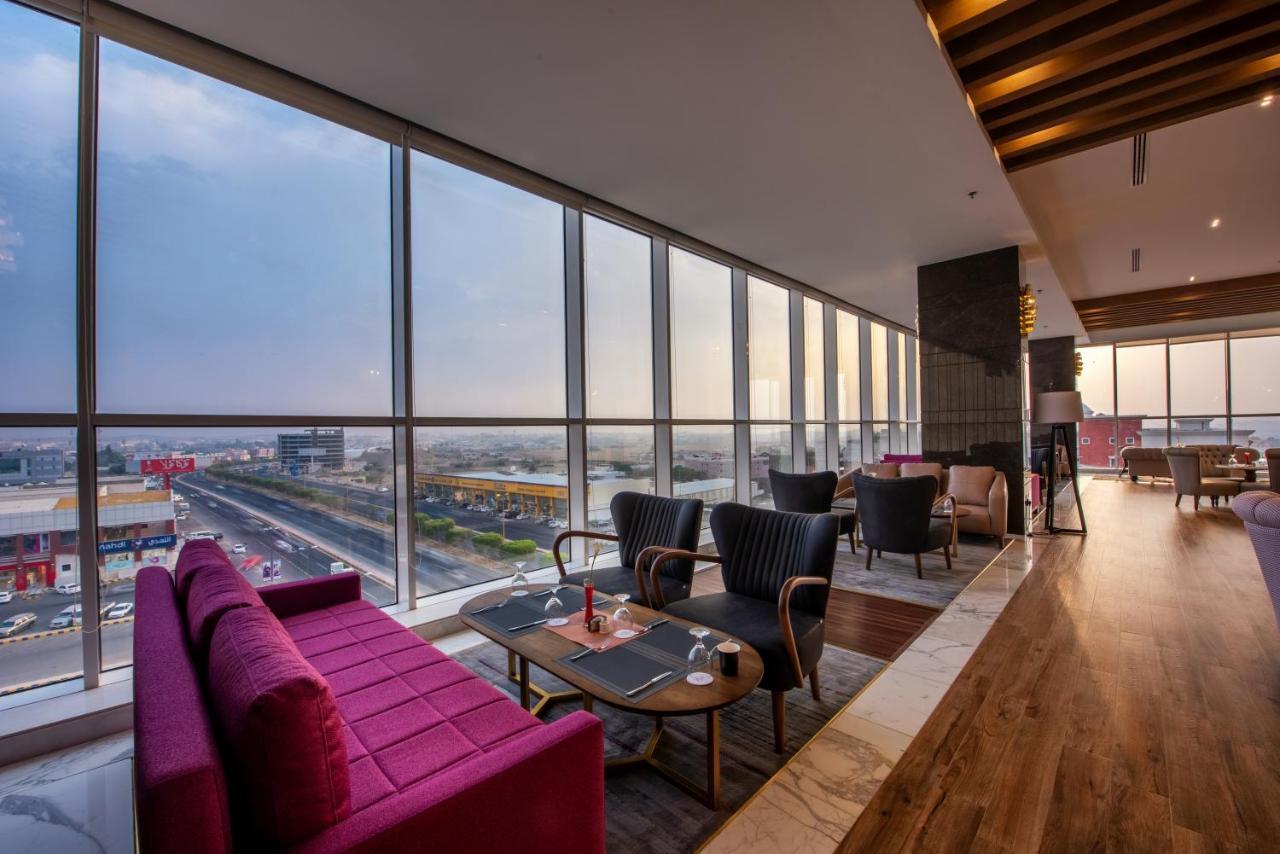 Nivel Hotel Abha Khamis Mushait Eksteriør billede The lounge at the airport