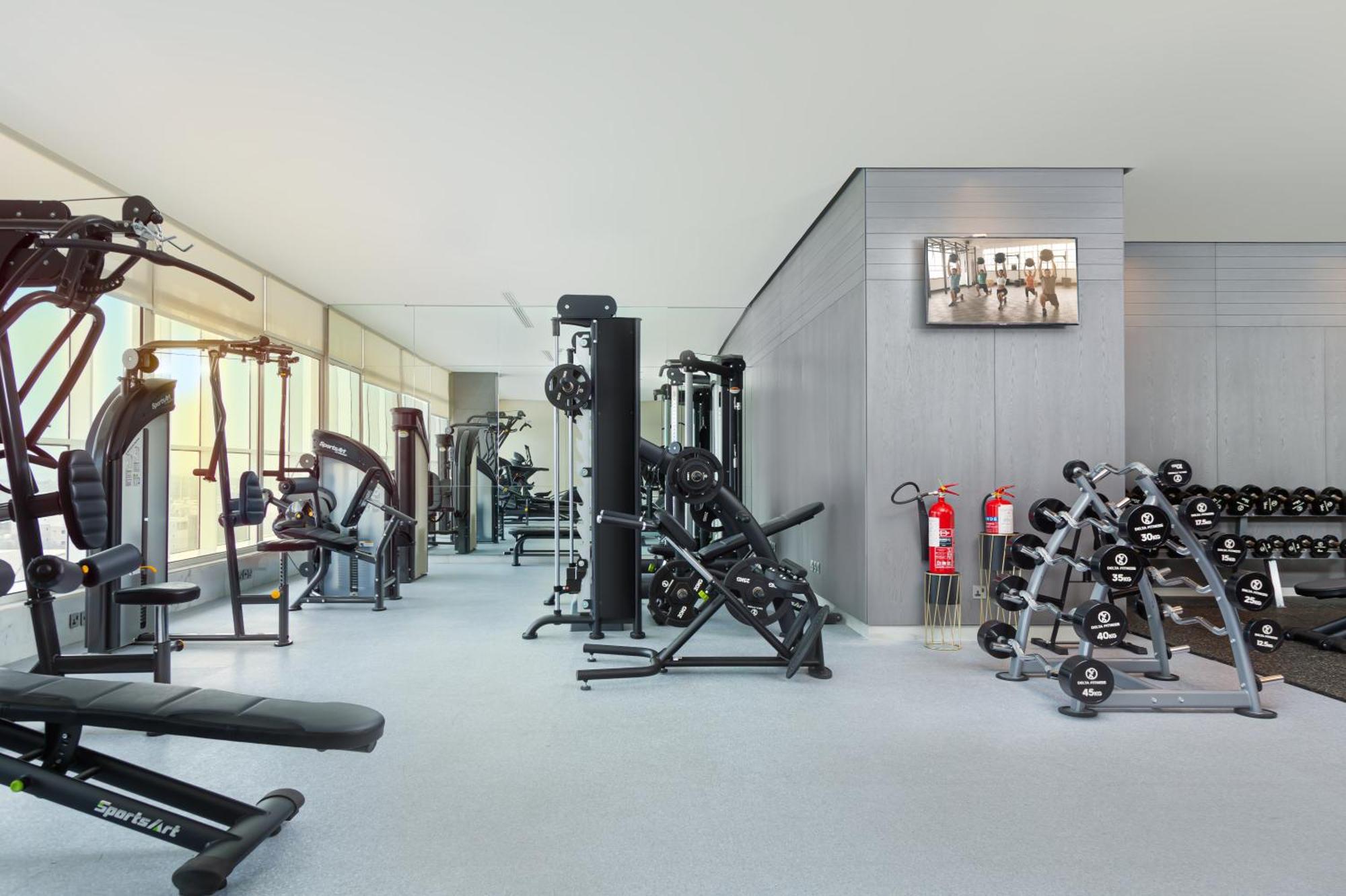 Nivel Hotel Abha Khamis Mushait Eksteriør billede The gym at the hotel