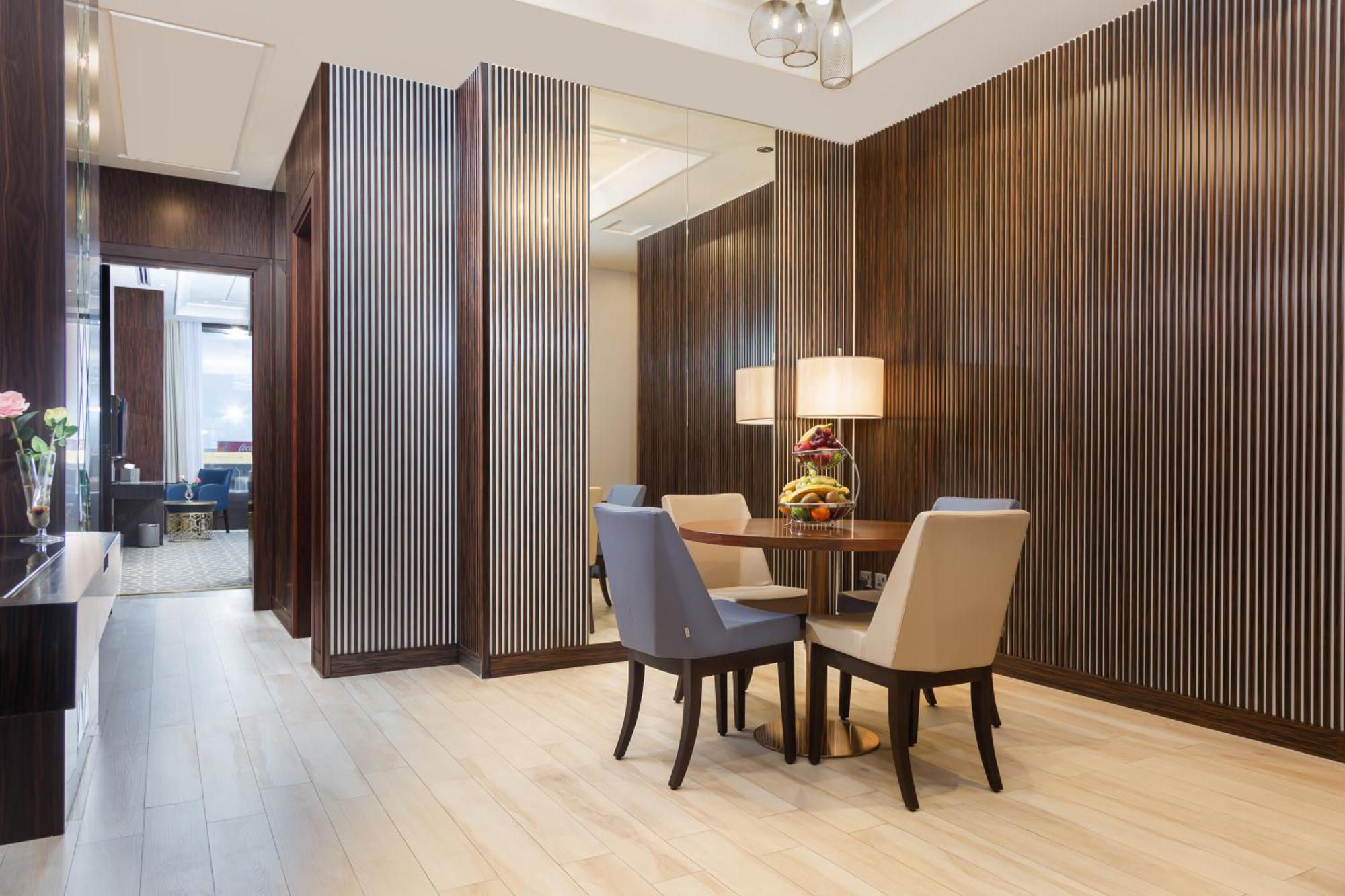 Nivel Hotel Abha Khamis Mushait Eksteriør billede Interior of a suite at the Mandarin Oriental, Washington DC